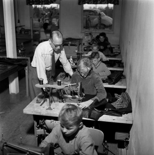 1959 sept Skinnskolan_02